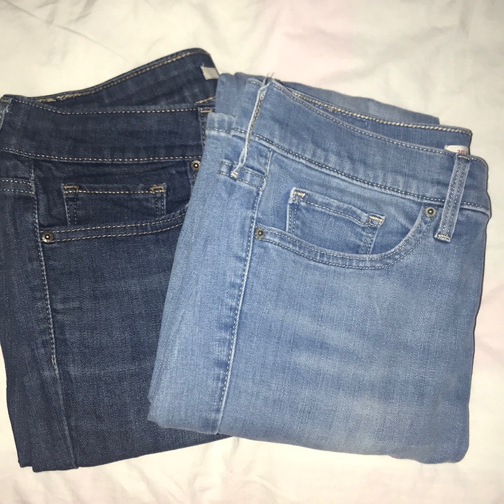 Bundle of Levi Jeans
